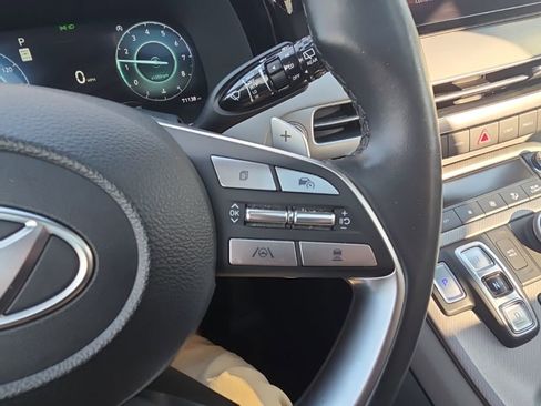 Used 2023 Hyundai Palisade SEL w/ Premium Package image 17
