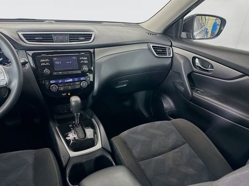Used 2016 Nissan Rogue SV FWD image 22