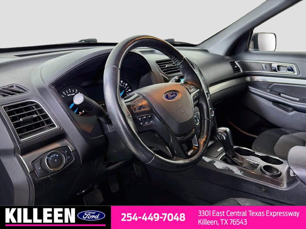Used 2019 Ford Explorer XLT FWD image 9