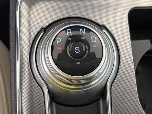 Used 2023 Ford Edge Titanium AWD/4WD image 32