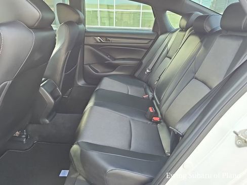 Used 2018 Honda Accord Sport image 24