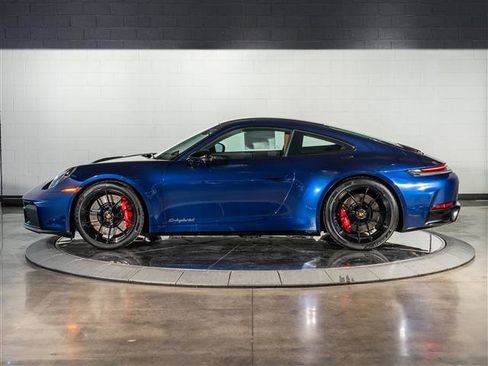 New 2026 Porsche 911 Carrera GTS image 2