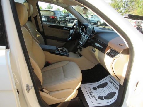 Used 2017 Mercedes-Benz GLE 350 4MATIC image 18