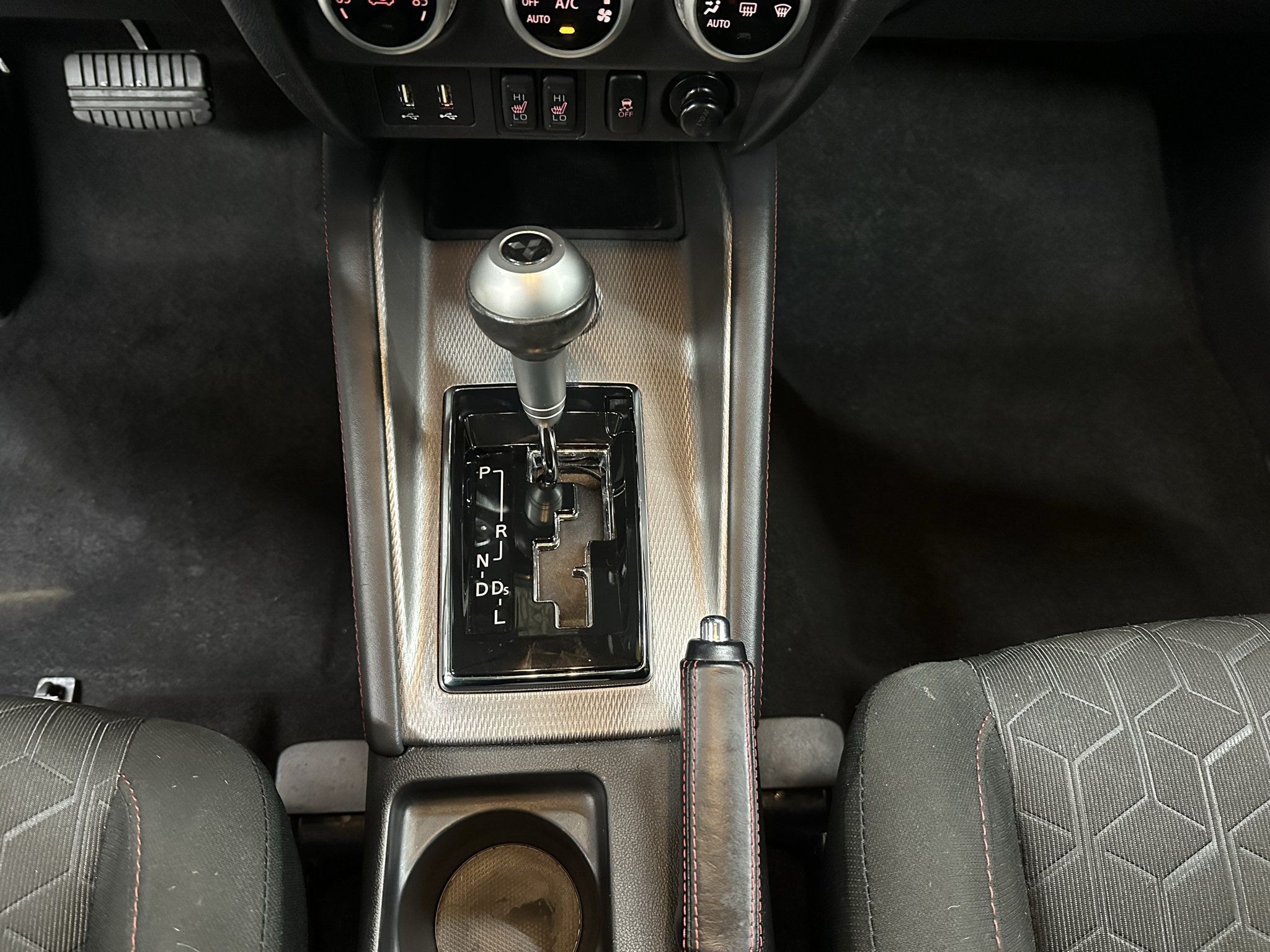 Used 2022 Mitsubishi Outlander Sport LE FWD image 30