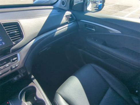 Used 2023 Honda Ridgeline RTL image 16