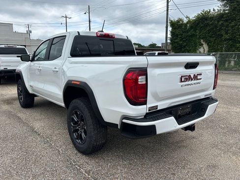 New 2025 GMC Canyon Elevation w/ Convenience Package image 4