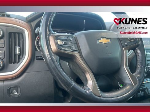 Used 2020 Chevrolet Silverado 1500 High Country w/ Technology Package image 17