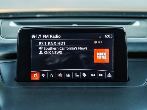 Used 2018 MAZDA CX-9 Touring image 14