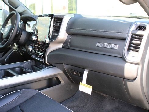 New 2026 RAM 1500 Laramie AWD/4WD image 25