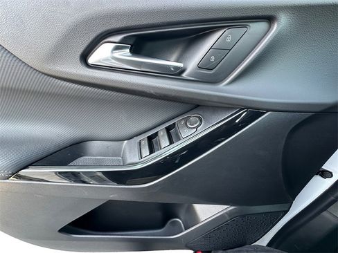 New 2026 Chevrolet Equinox LT image 11