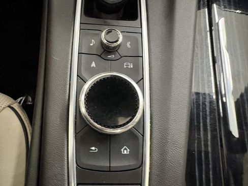 Used 2021 Cadillac Escalade Sport AWD/4WD image 20