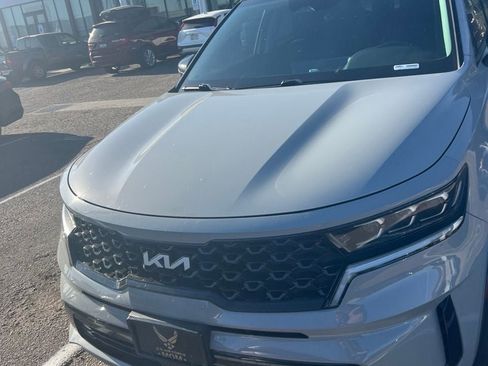 Certified 2023 Kia Sorento SX FWD image 9