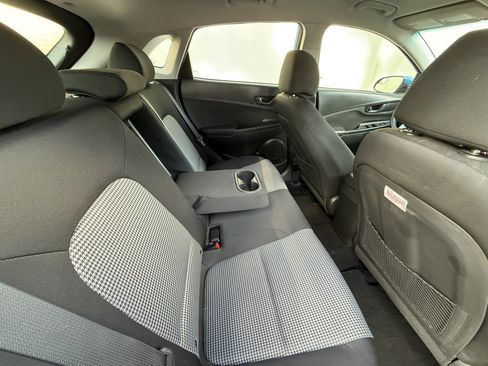 Used 2019 Hyundai Kona SE FWD image 14