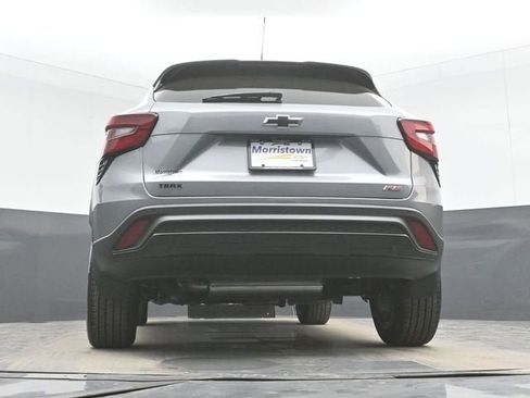 New 2026 Chevrolet Trax RS w/ Sunroof Package image 45