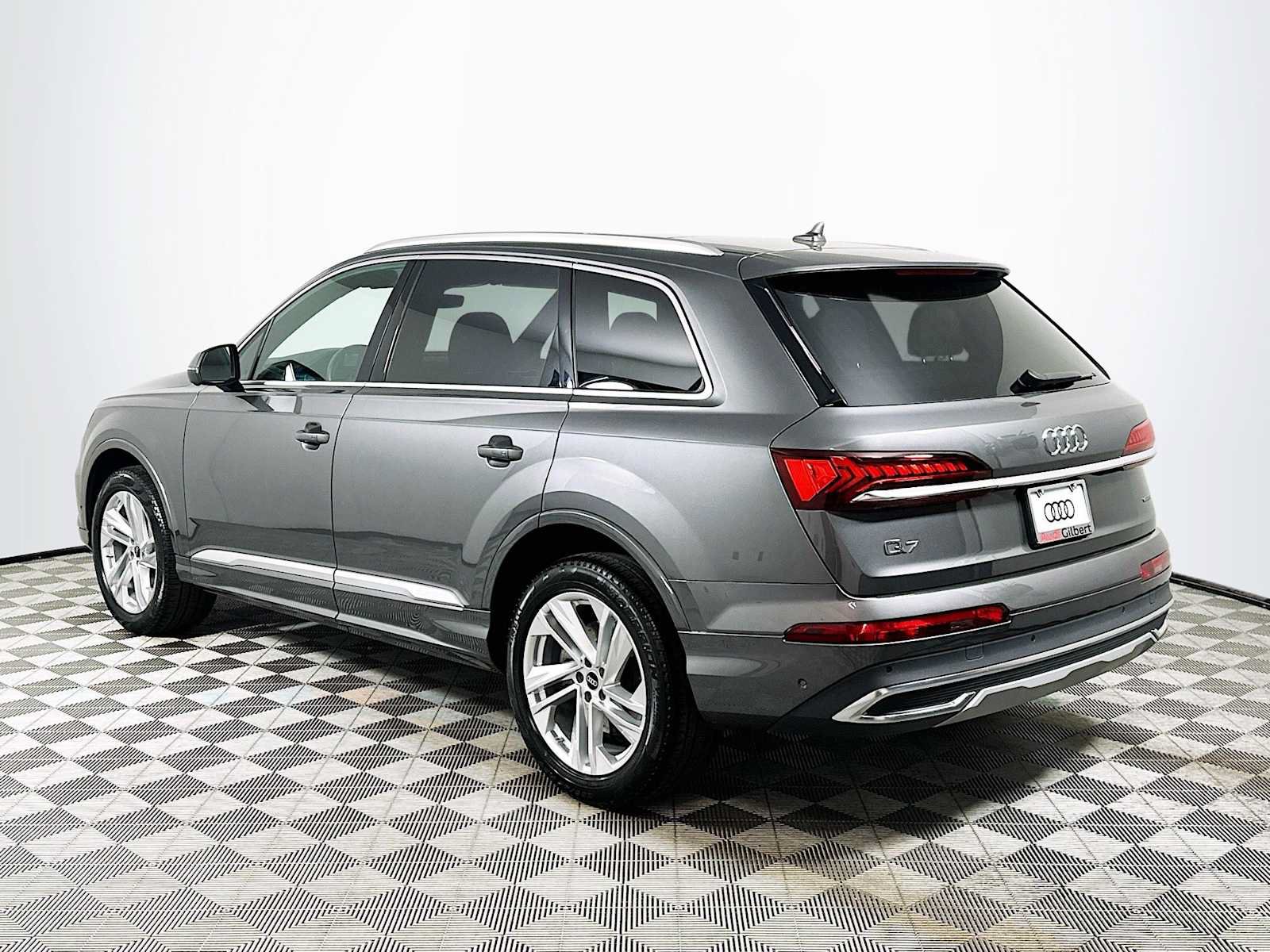 Certified 2023 Audi Q7 2.0T Premium w/ Convenience Package AWD/4WD image 5