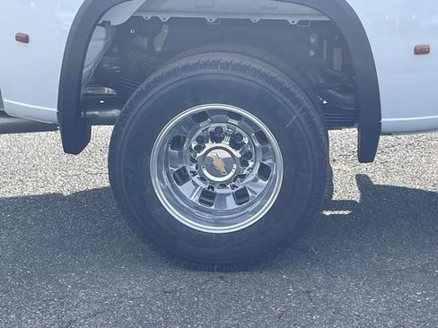 New 2026 Chevrolet Silverado 3500 High Country w/ Technology Package image 9