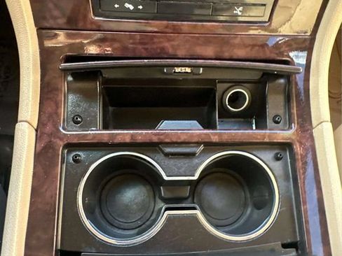 Used 2013 Cadillac Escalade ESV Premium AWD/4WD image 14