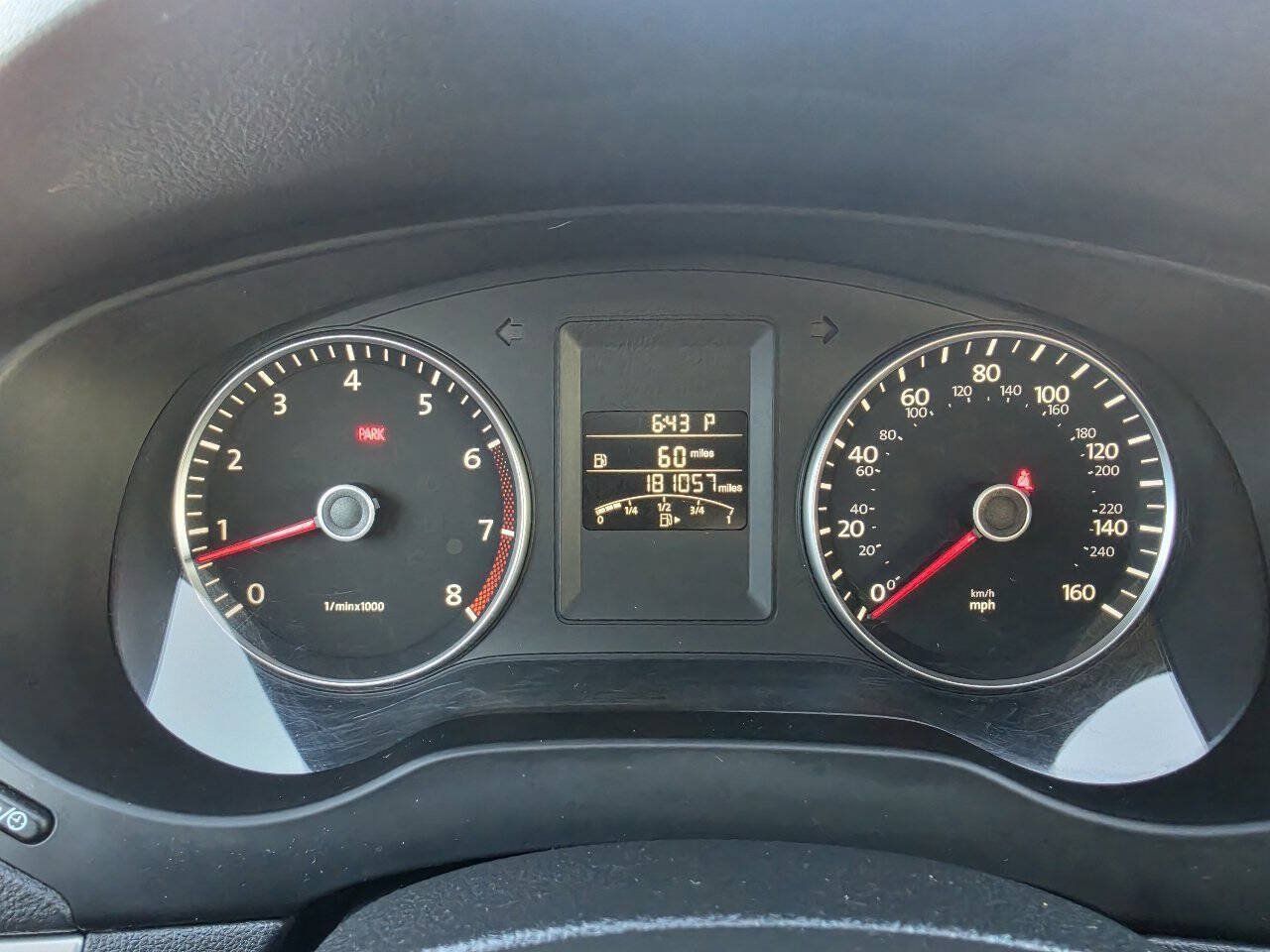 Used 2013 Volkswagen Jetta SE FWD image 23