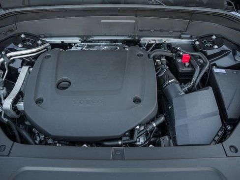 New 2026 Volvo XC90 B6 Ultra w/ Protection Package image 18