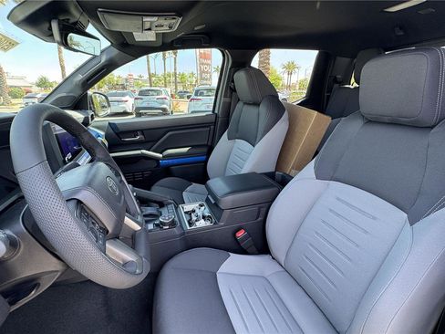 New 2025 Toyota Tacoma TRD Off-Road image 16