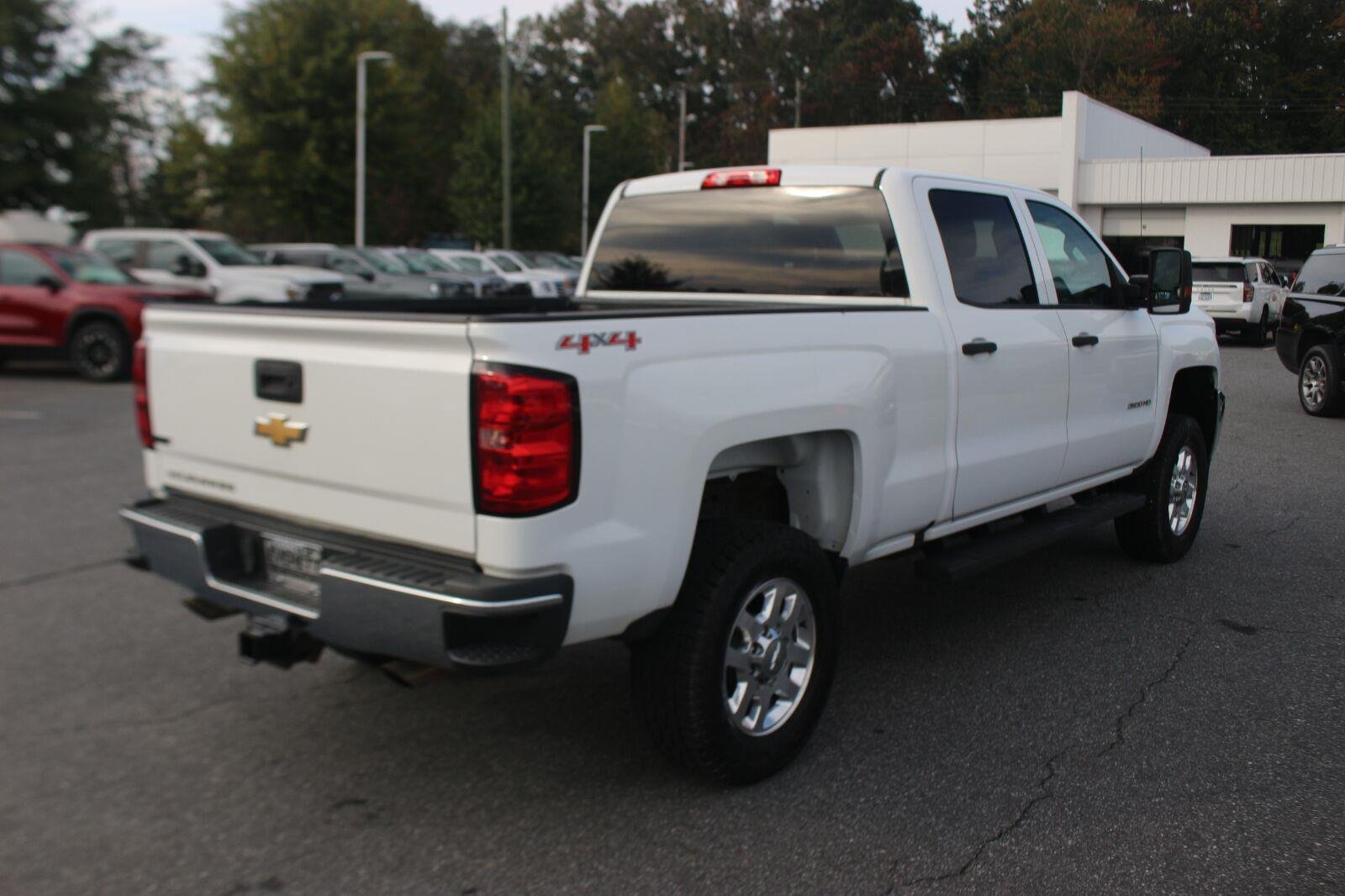 Used 2016 Chevrolet Silverado 2500 W/T w/ WT Convenience Package AWD/4WD image 10