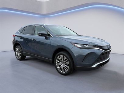 Used 2023 Toyota Venza XLE