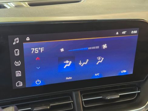 Used 2024 Chevrolet Trax RS w/ Driver Confidence Package image 6