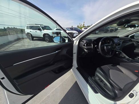 Certified 2024 Toyota Camry SE AWD/4WD image 19