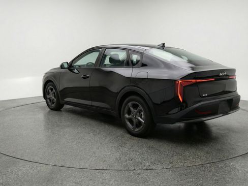 Used 2025 Kia K4 FWD image 6