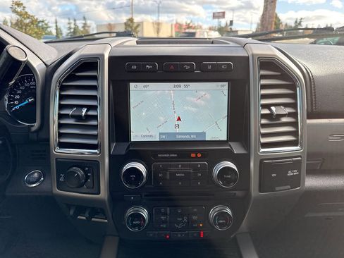 Used 2018 Ford F350 Platinum w/ Platinum Ultimate Package image 22