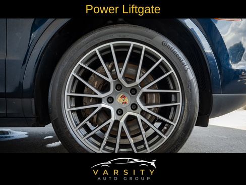 Used 2022 Porsche Cayenne Coupe w/ Premium Package image 34