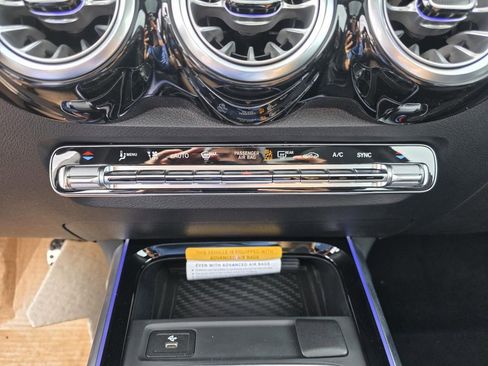 New 2026 Mercedes-Benz GLB 35 AMG 4MATIC image 20