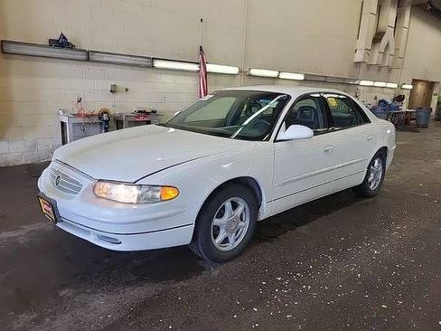 Used 2004 Buick Regal LS FWD image 1