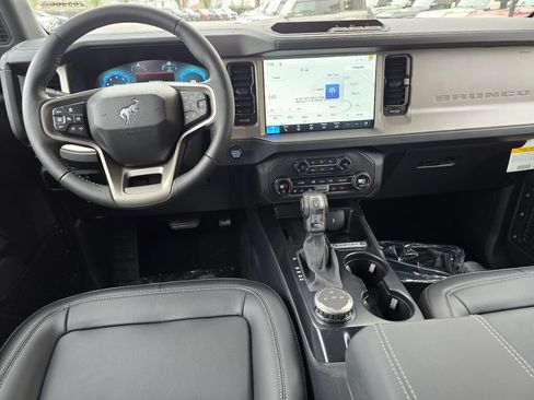 New 2026 Ford Bronco Outer Banks AWD/4WD image 15