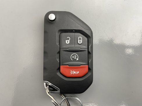 Used 2020 Jeep Wrangler Sport image 21