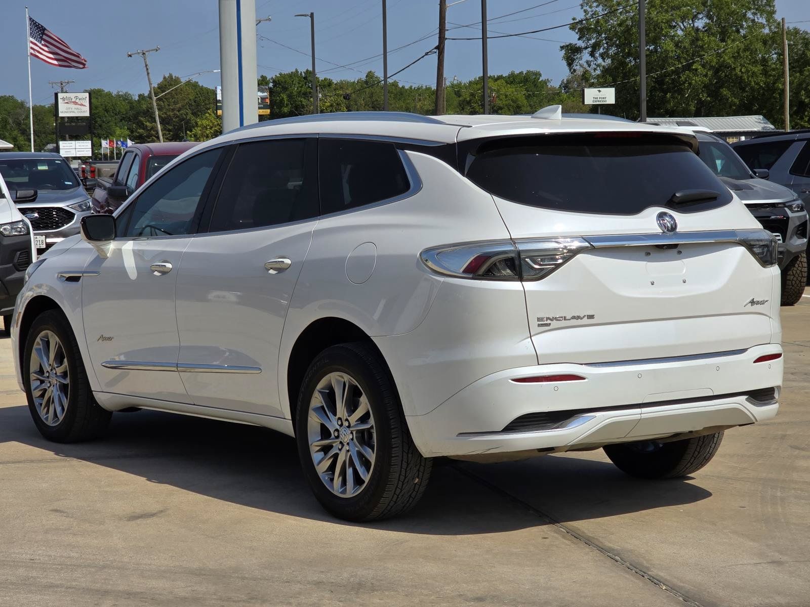 Certified 2024 Buick Enclave Avenir w/ Avenir Technology Package AWD/4WD image 6