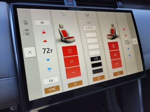 Used 2025 Land Rover Discovery Sport Dynamic SE image 34