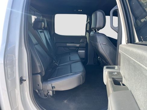 Used 2025 Ford F150 Lariat AWD/4WD image 27