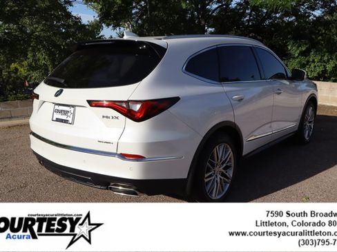 Used 2023 Acura MDX SH-AWD w/ Advance Package image 6