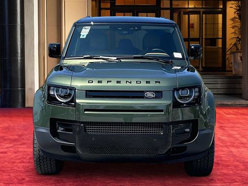 New 2026 Land Rover Defender 110 S AWD/4WD image 3