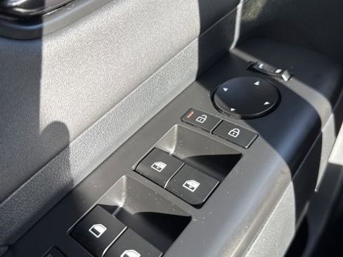 Used 2024 Hyundai Kona N Line image 31