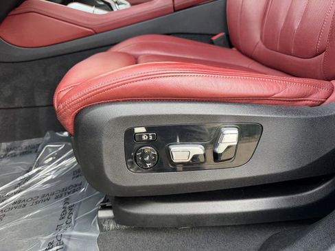 Used 2022 BMW X6 M50i w/ Executive Package image 15