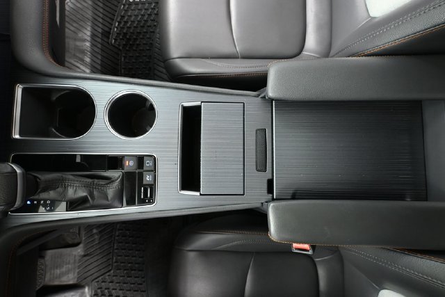 Used 2021 Toyota Sienna XSE FWD image 25