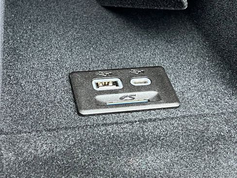 Used 2023 Cadillac XT6 Luxury image 23