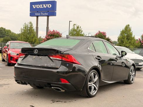 Used 2018 Lexus IS 300 w/ Comfort Package RWD image 15