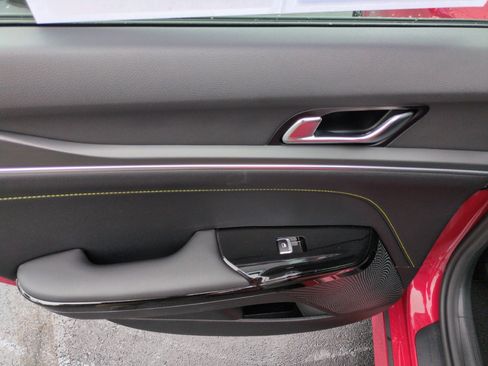 Used 2025 Kia K5 GT FWD image 33