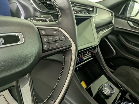 Certified 2022 Jeep Grand Cherokee Altitude image 24