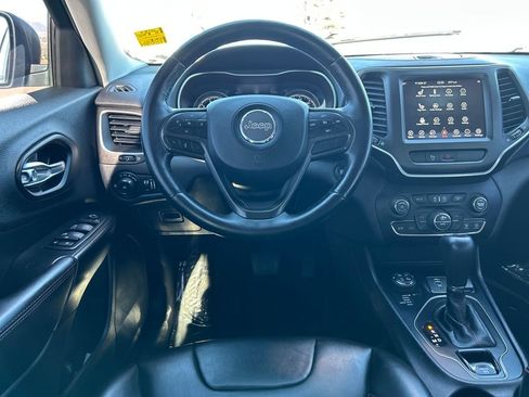 Used 2019 Jeep Cherokee Trailhawk w/ Comfort/Convenience Group image 10