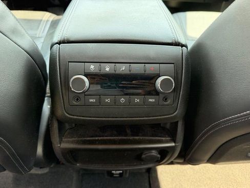 Used 2016 Buick Enclave Leather image 11