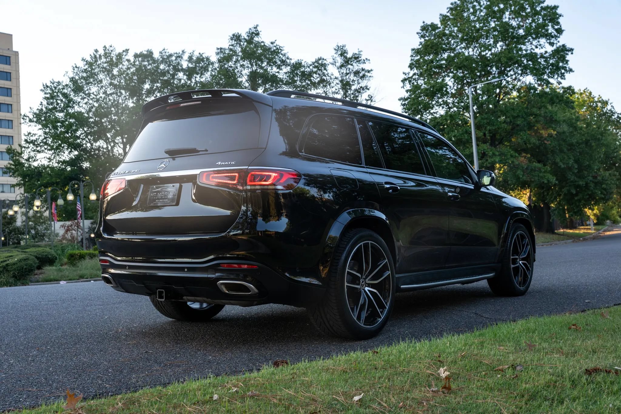 Used 2021 Mercedes-Benz GLS 580 4MATIC image 5
